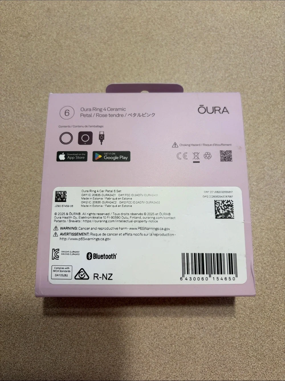 Oura Ceramic Ring with Pale Pink Box and Silver Insert